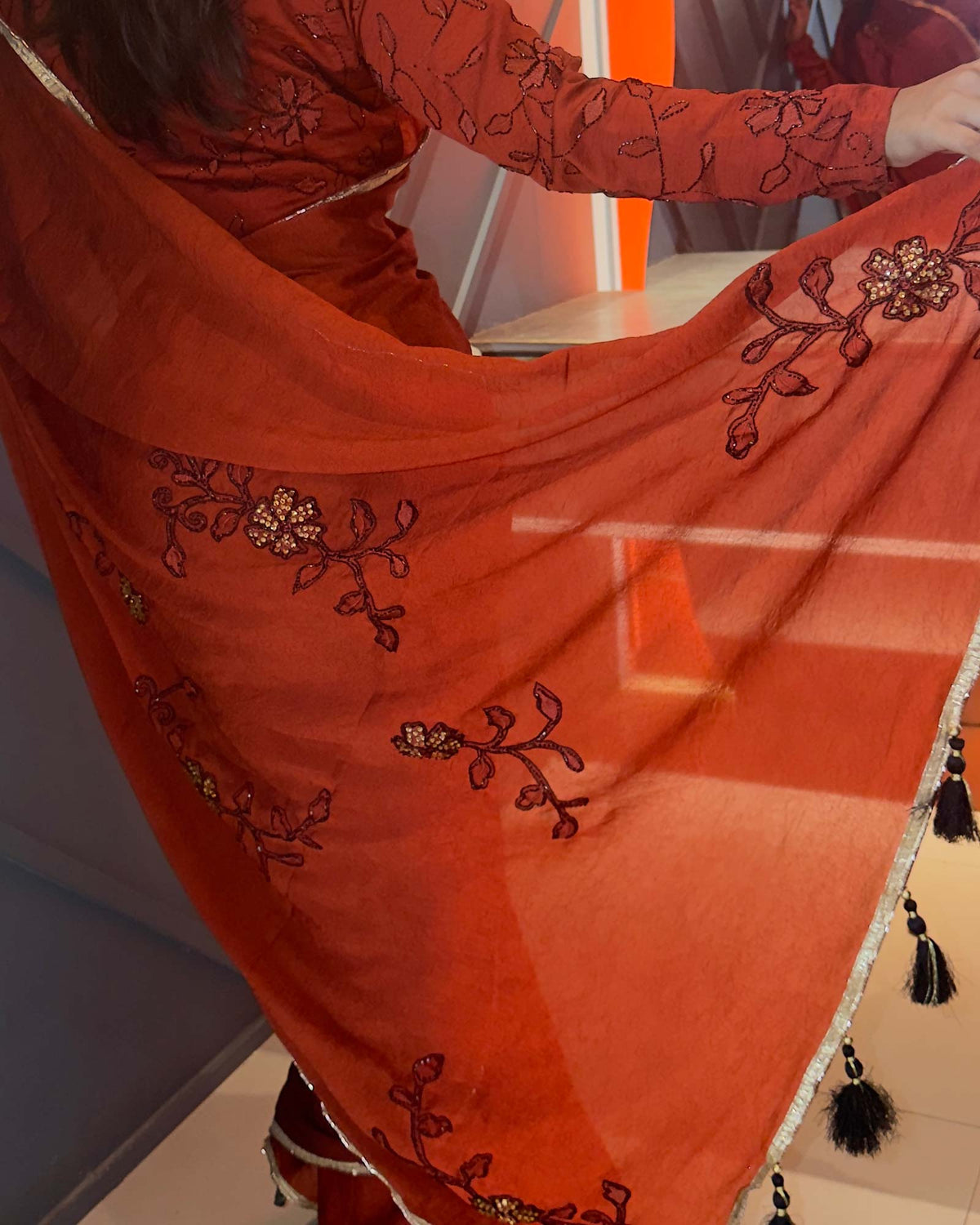 RUSSET – The Terracotta Charm