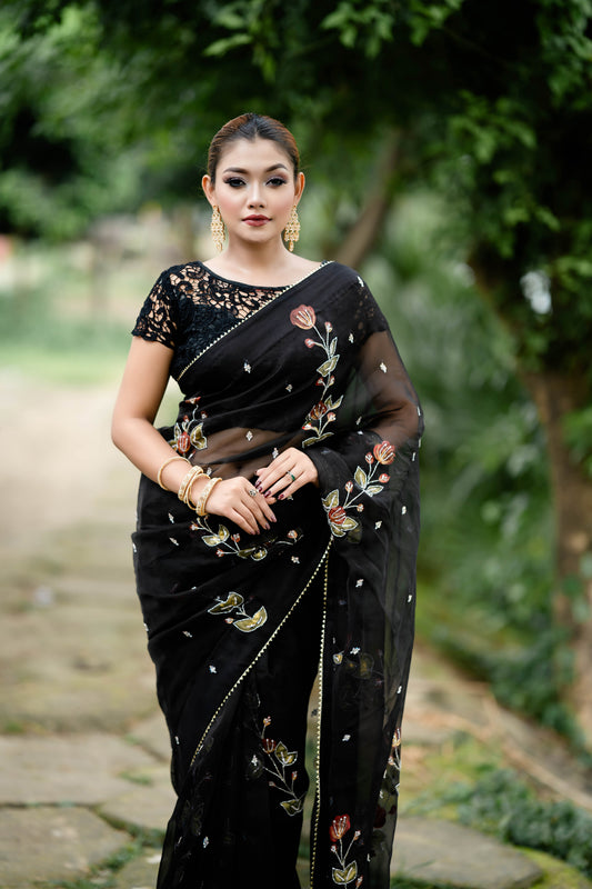 Sopura Muslin Saree- Black with Hand Paint